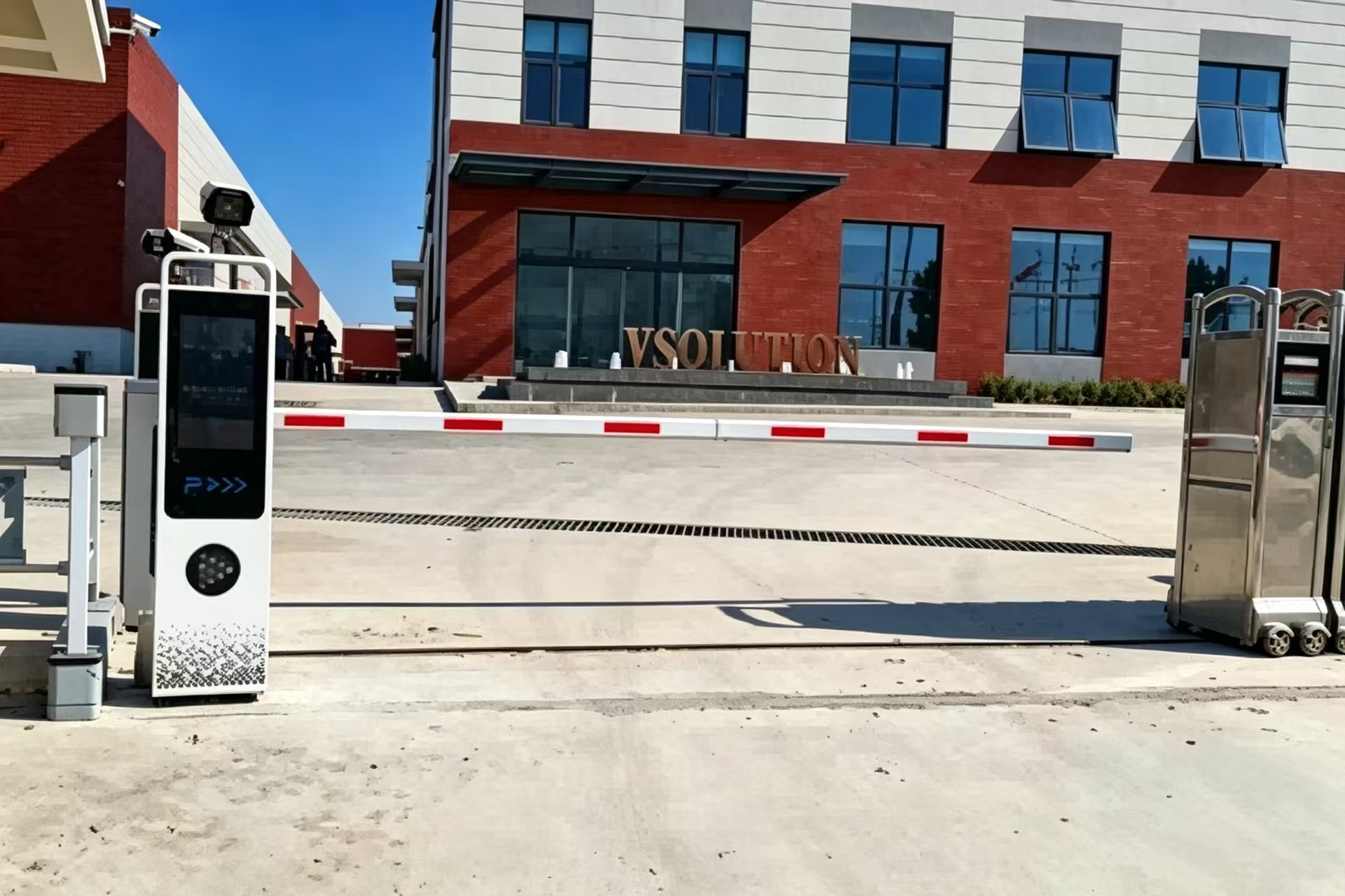 Ben je de servercrashes bij de poort beu? Maak kennis met de ANPR-camera van ZOJE